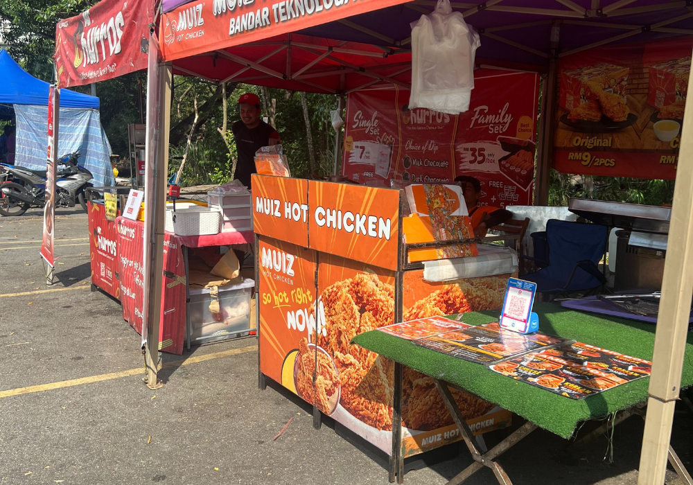 MUIZ HOT CHICKEN BANDAR TEKNOLOGI KAJANG by My Ekosistem